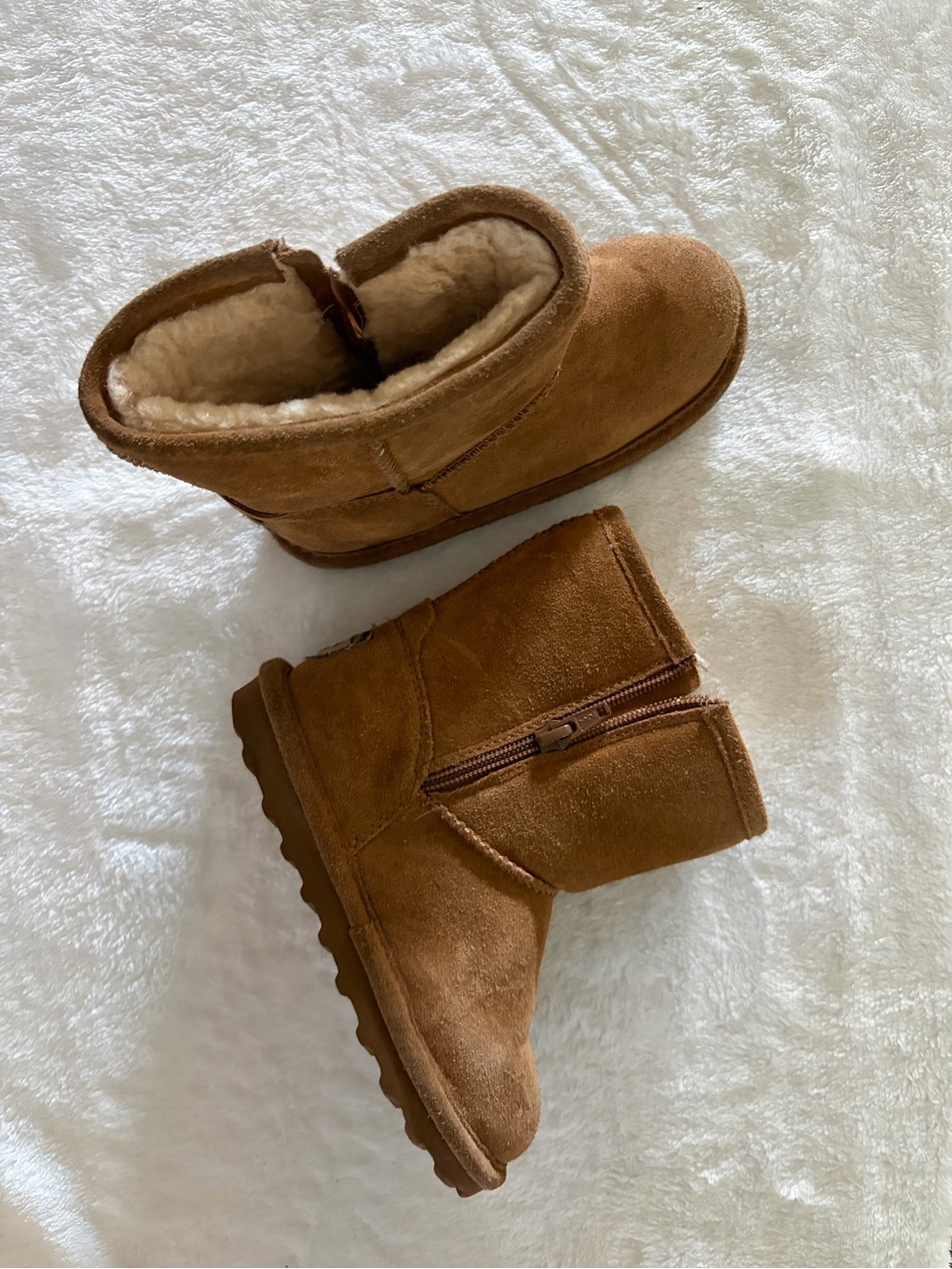 BearPaw Kids Chestnut Brown Suede Shearling Zip Boots